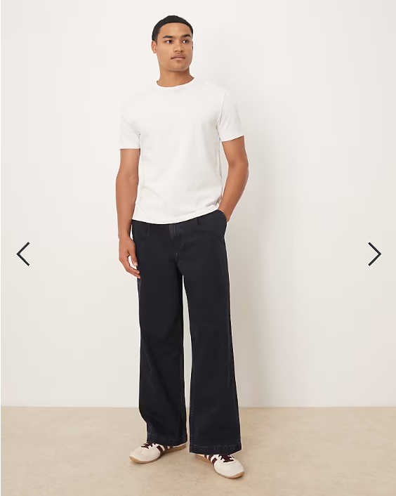 ARKET pure cotton heavyweight slim fit t-shirt in white.