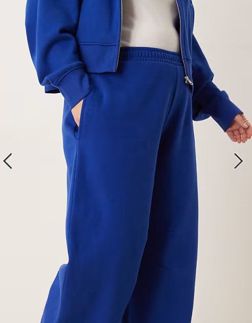 ASOS DESIGN Curve barrel leg brushback jogger in deep blue