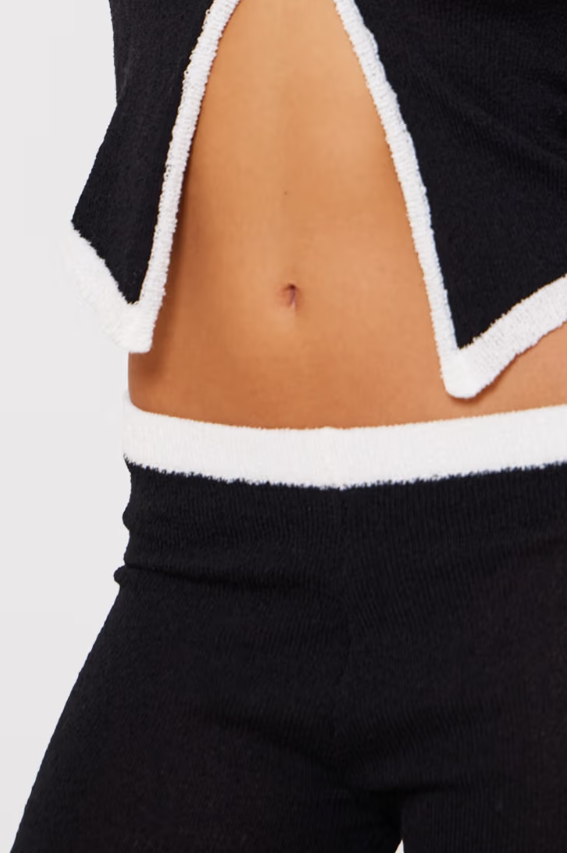 Prettylittlething Monochrome Towel Knitted Contrast Detail Trousers & Top SET