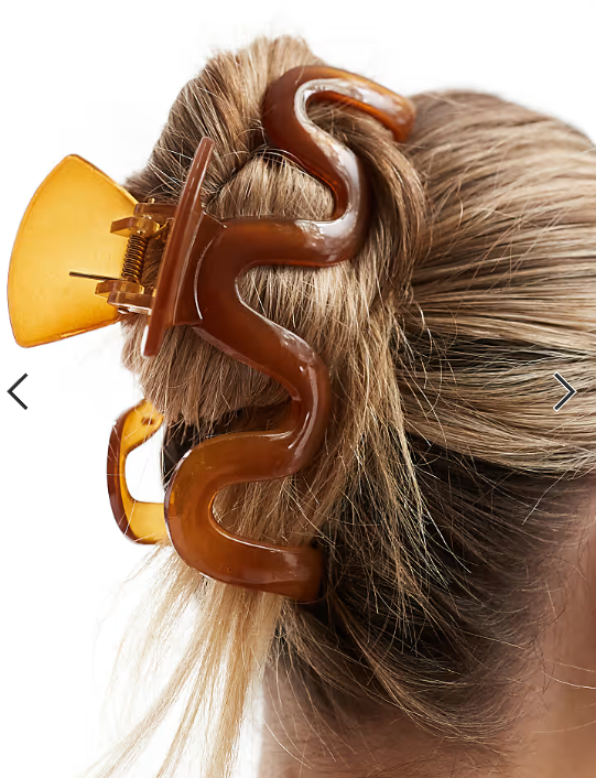 Pieces XL squiggle hair claw clip in dark brown