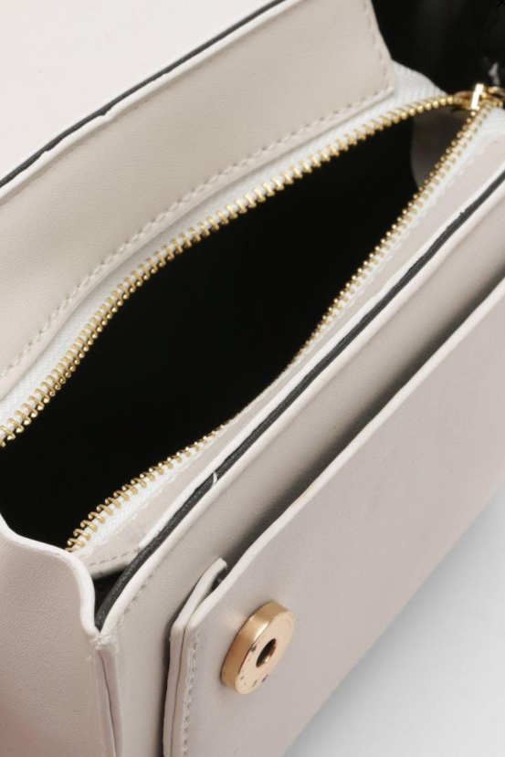 Boohoo Gold Buckle Detail Cross Body Bag - cream