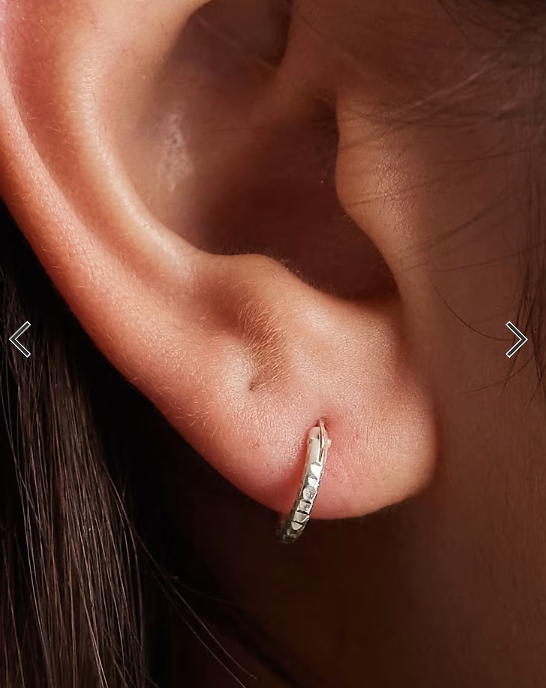Kingsley Ryan 10mm ridged hoop earrings in silver