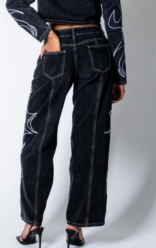Liquor N poker - NOLA - Washed Black Relaxed Low-Rise Jean with Applique Detail