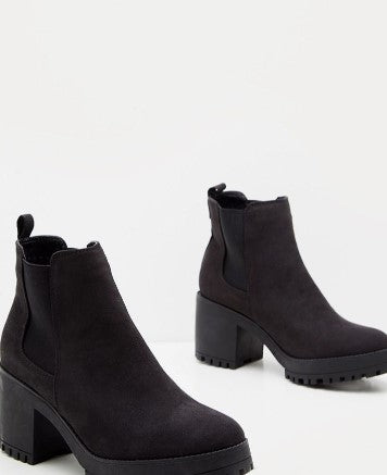 Black Chunky Chelsea Boot