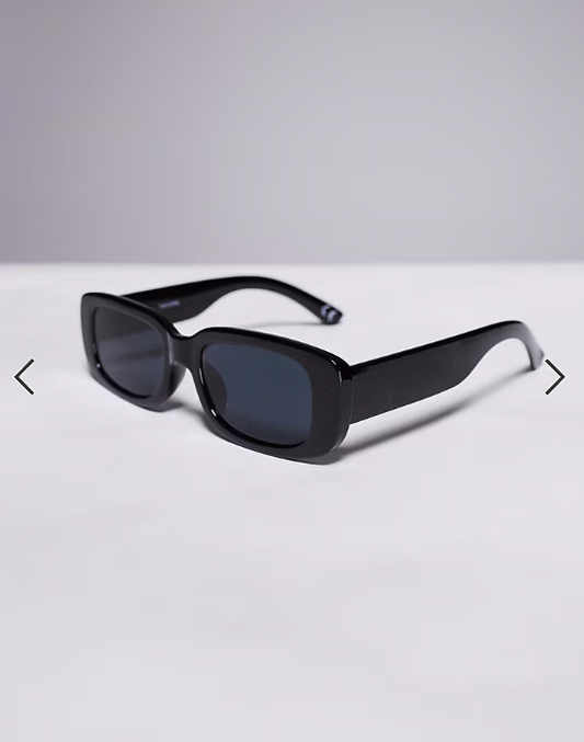 ASOS DESIGN chunky rectangle sunglasses in black