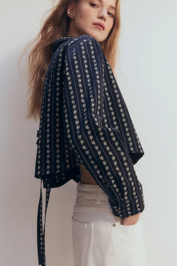 H&M CROPPED TIE-DETAIL SHIRT