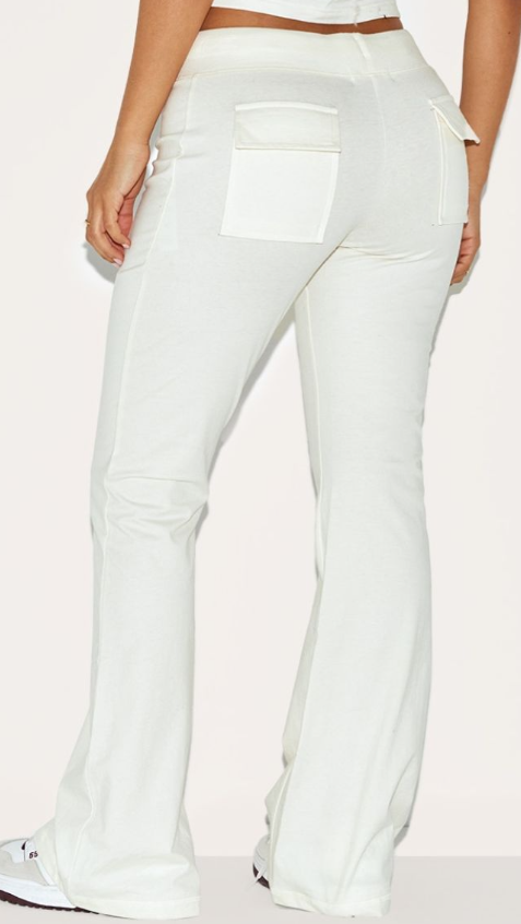 Petite Cream Low Rise Skinny Flare Trousers