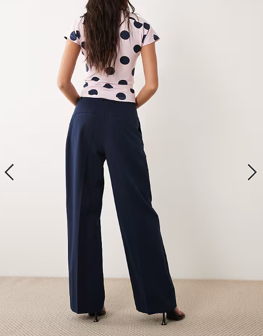 ASOS DESIGN tailored wide leg trousers with pleat detail in navy