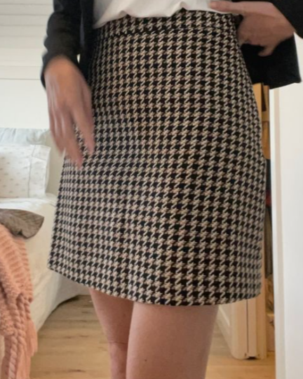 H&M - Black/houndstooth-patterned - Mini Skirt