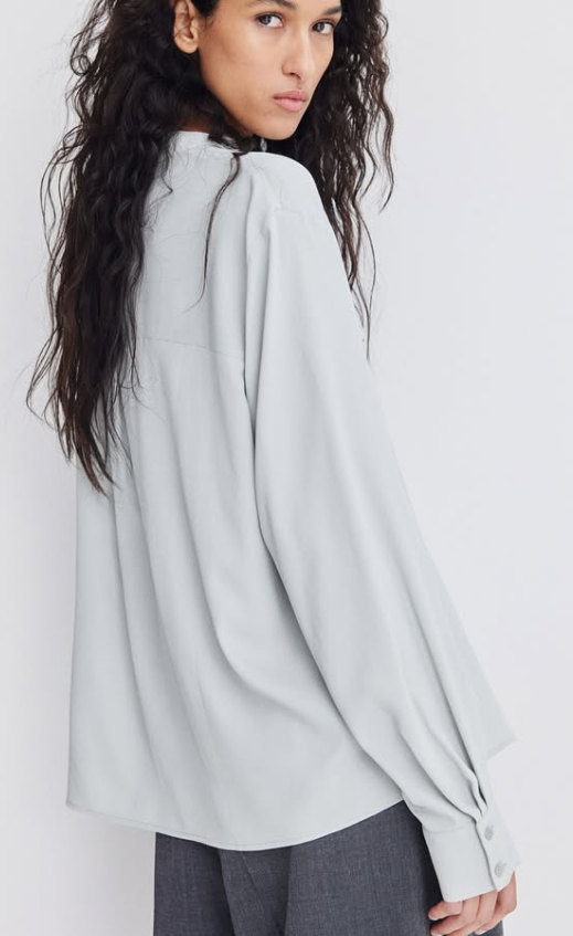 H&M - BAND-COLLAR BLOUSE