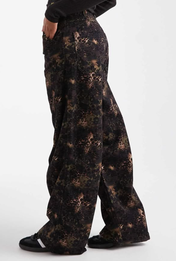 Collusion - antifit jean in floral camo print