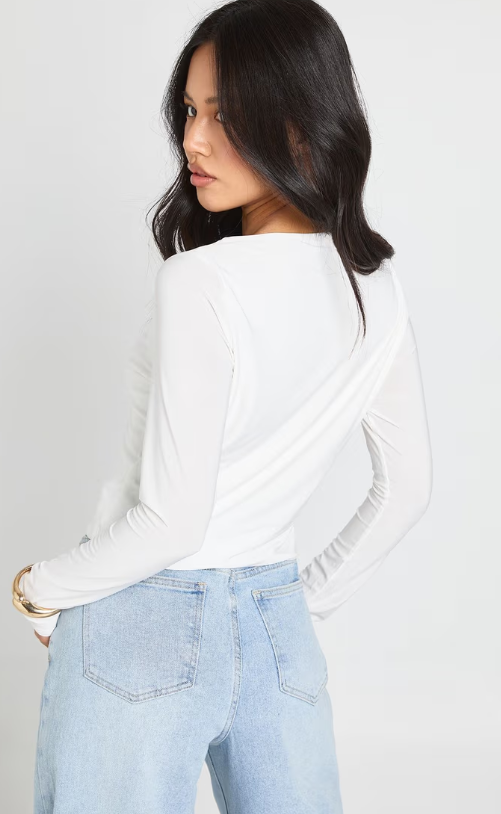 Boohoo - Petite Double Layer Slinky Long Sleeve Top - white