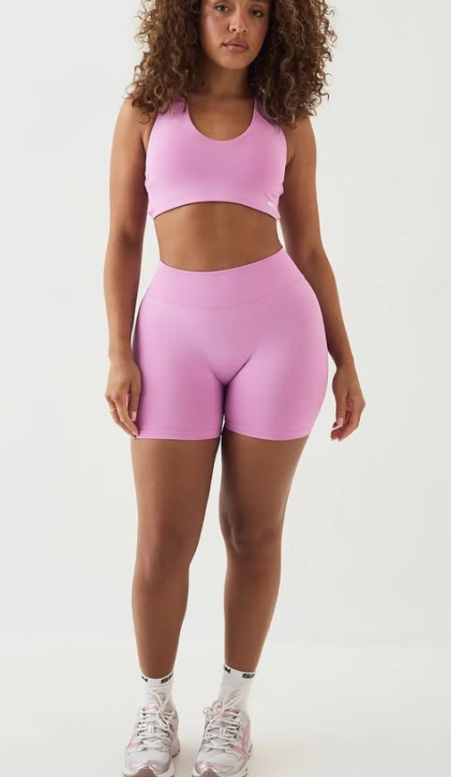 DSGN Studio - Ultra Sculpt Twist Front Sports Bra And Scrunch Bum Shorts SET