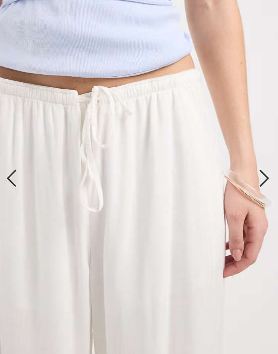 Hollister pull on straight leg trousers in white