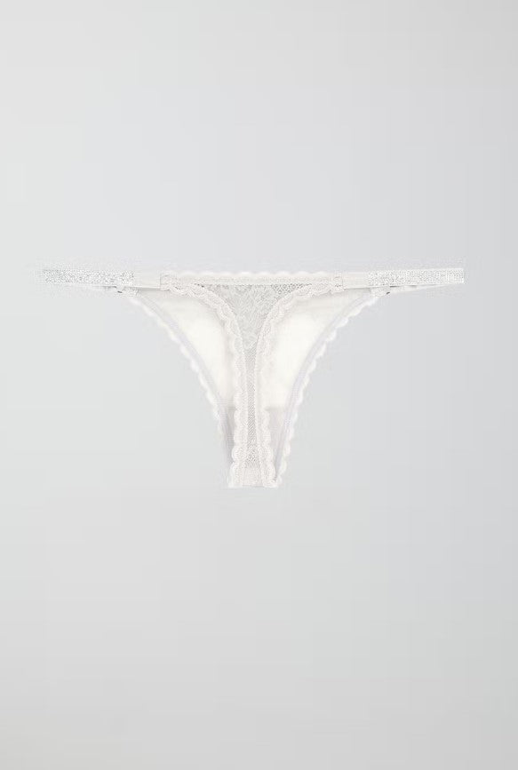 Low waist lace thong