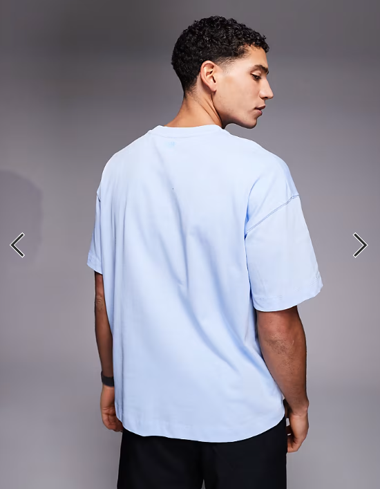 4505 heavyweight cotton boxy oversized cropped training t-shirt with quick dry finish in light blue.