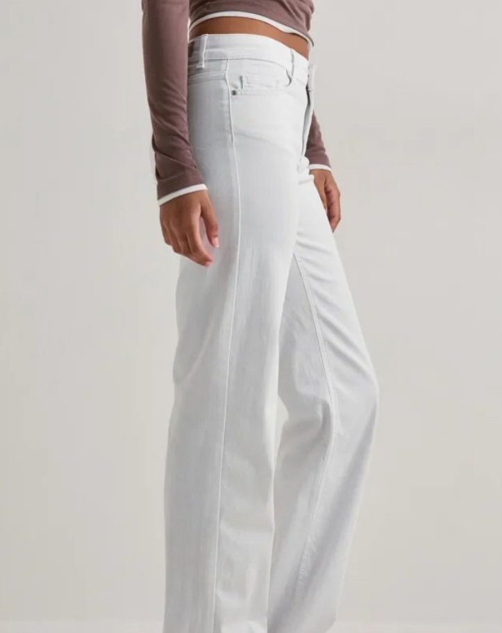 ONLY Onlblush Mid Straight jeans in white