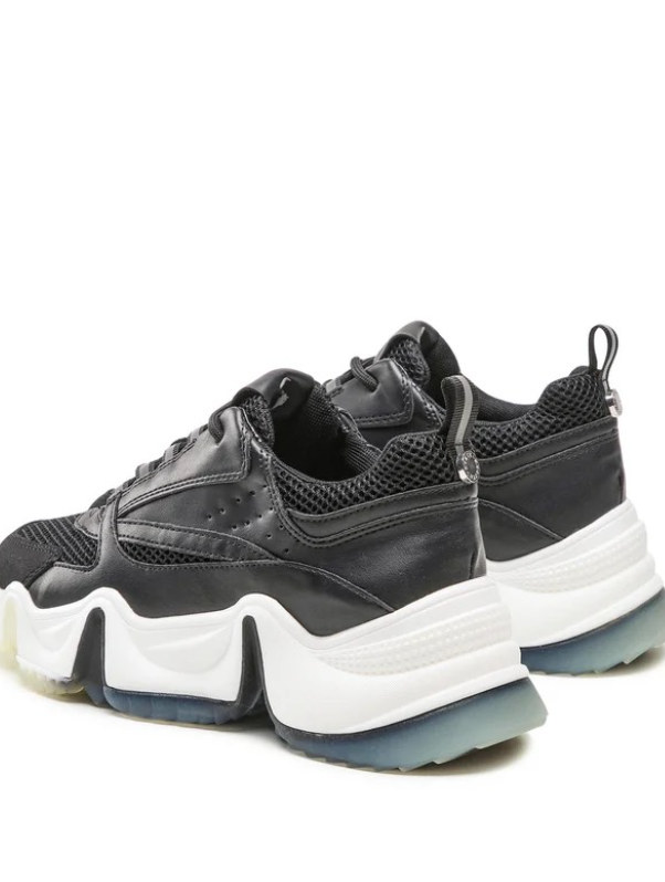 STEVE MADDEN WOMEN CITY SOUL SNEAKERS IN BLACK FABRIC