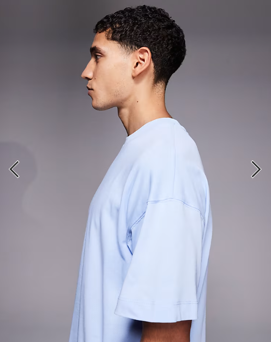4505 heavyweight cotton boxy oversized cropped training t-shirt with quick dry finish in light blue.