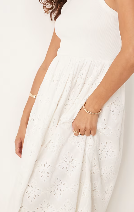 Asos - YAS sleeveless embroidered midi dress in white