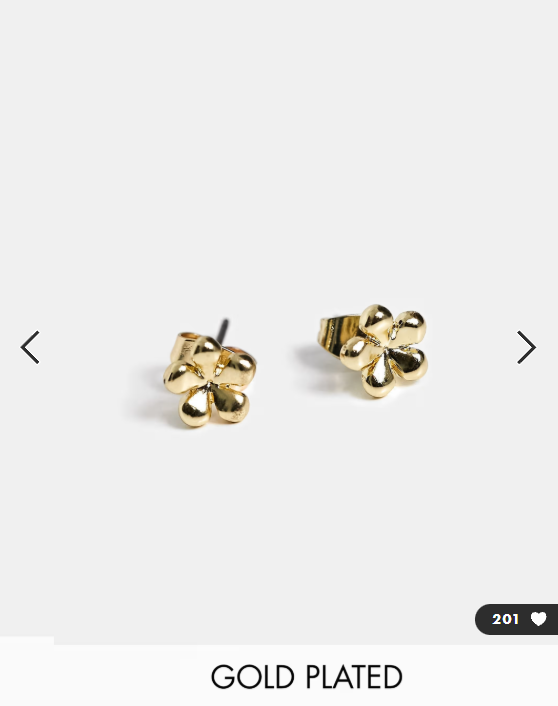 Pieces 18k plated flower studs in gold