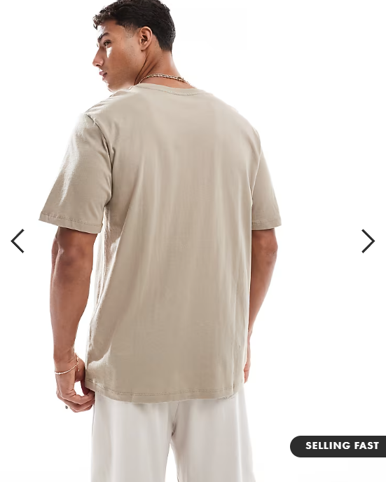 JJ Rebel T-shirt with chest logo in beige.
