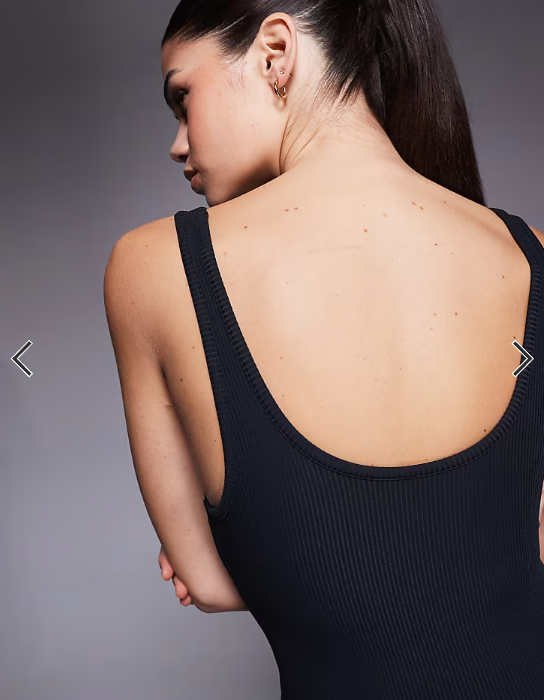 4505 soft touch rib vest with inner bra in black