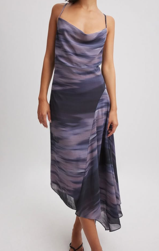 NA-KD - Waterfall Seam Detail Midi Dress