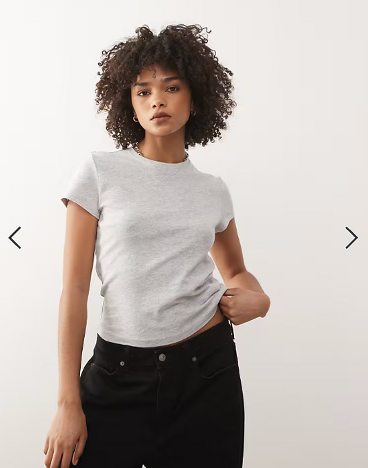 Weekday 90s baby tee in grey melange