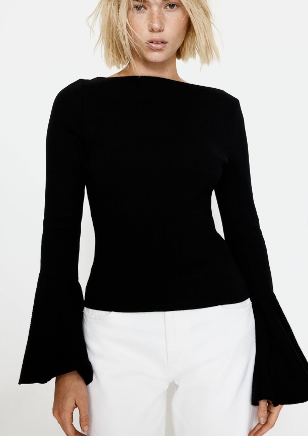 H&M - TRUMPET SLEEVE RIB TOP