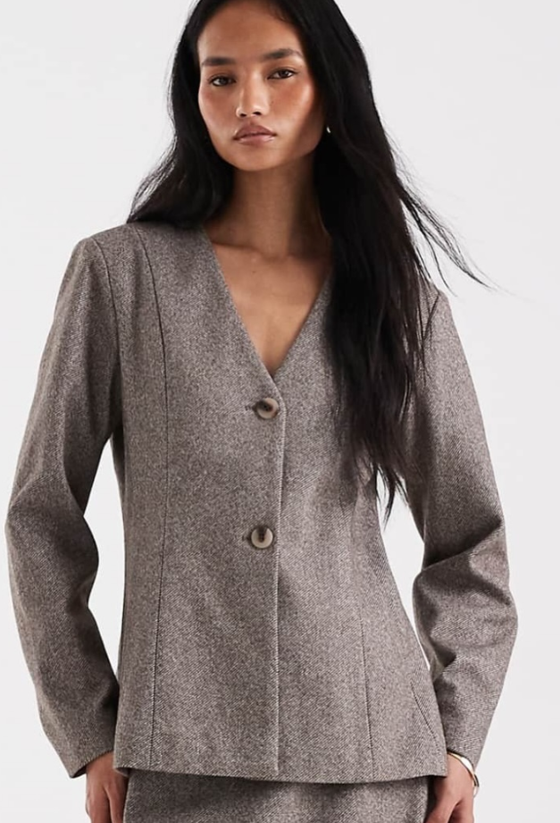 Pieces - cinched waist textured tailored blazer in stone