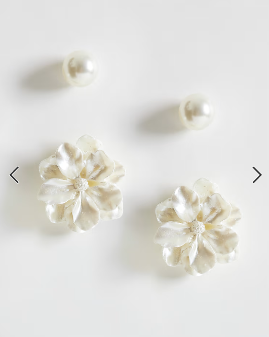 Pieces 2 pack pearl and flower earrings in gold tone