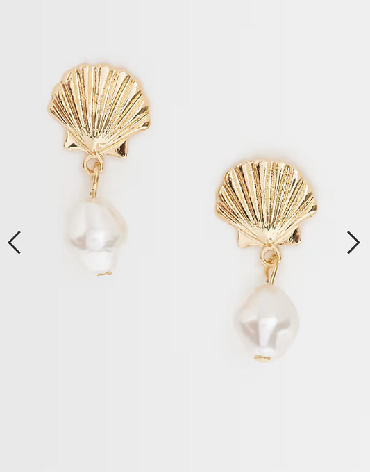 ONLY sea shell earrings with faux pearl in gold