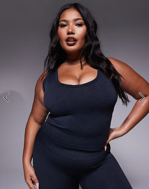 4505 Curve seamless V neck vest with inner bra in washed black