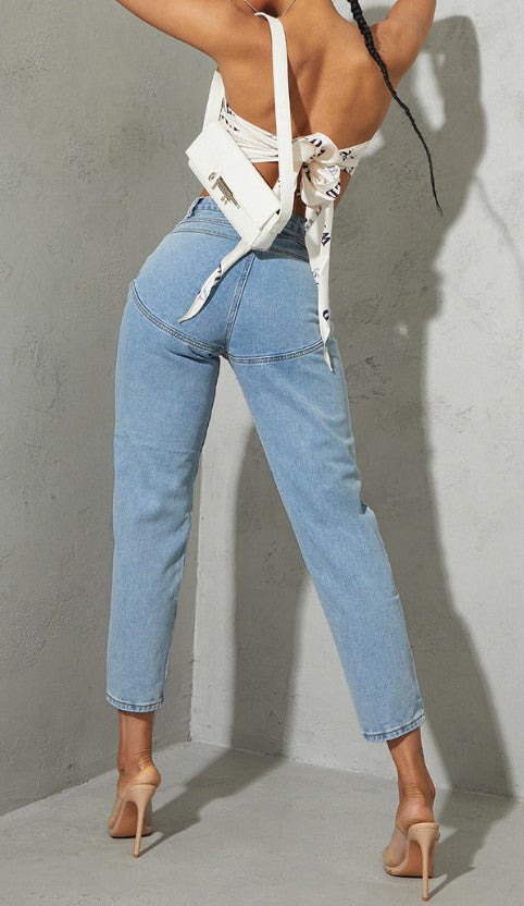 Light Blue Wash Bum Shape Mom Jeans