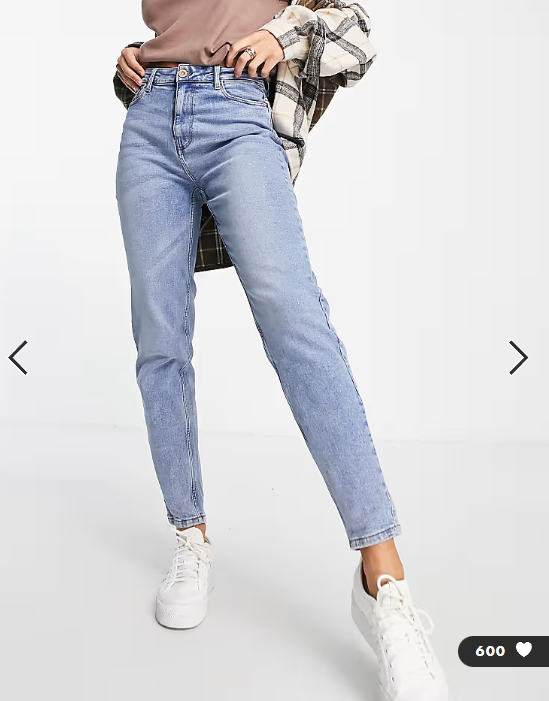 Pieces kesia high waisted mom jeans in bleach wash
