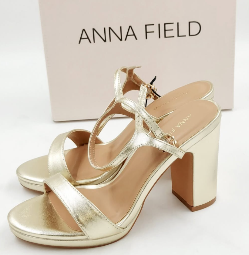 Anna Field Heels