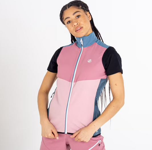 Dare2b Duplicity II Softshell Bodywarmer Dames Roze.