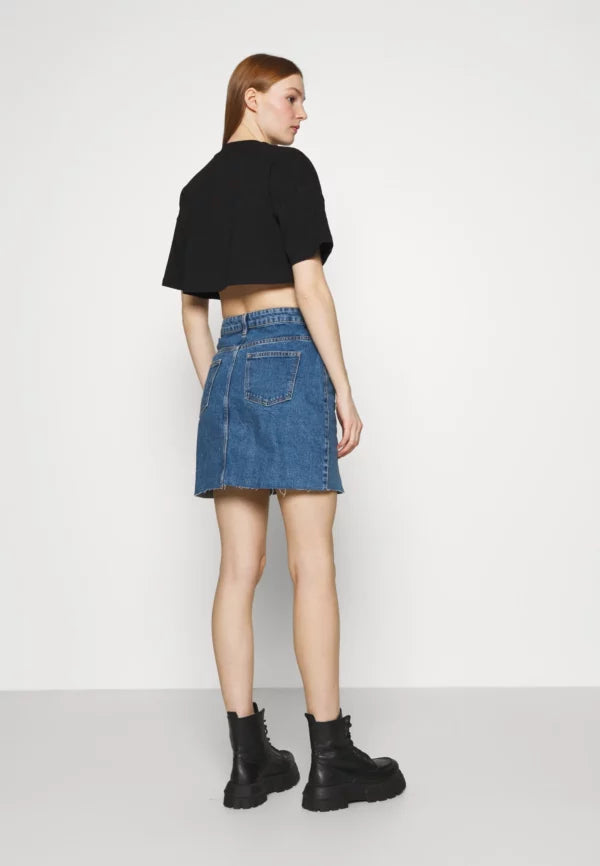 Zacha Cropped Tee Black