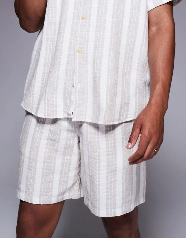 ADPT texture shorts in cream stripe