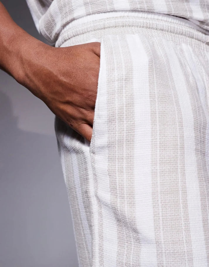 ADPT texture shorts in cream stripe