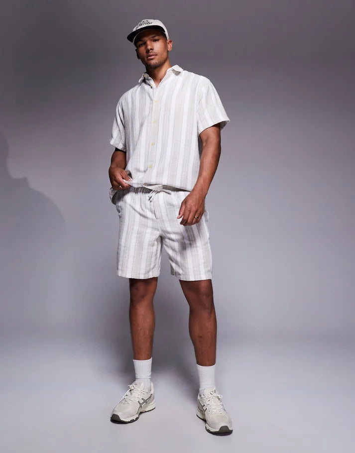 ADPT texture shorts in cream stripe