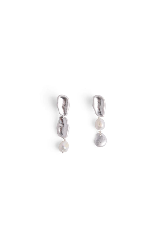 Assymmetric Pearl Earrings Silver