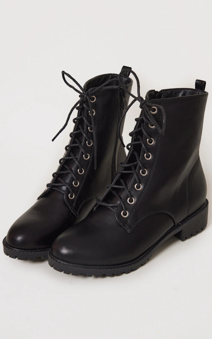 BLACK BASIC PU BIKER BOOTS