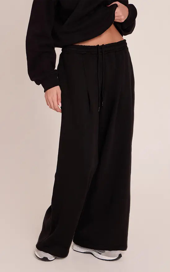 Plt - Black Pleat Detail Extreme Wide Leg Joggers