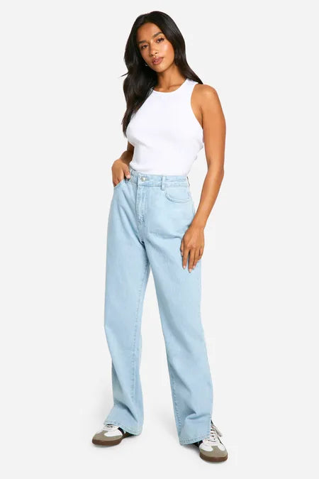 Boohoo - JEANS PETITE A VITA ALTA CON SPACCO SUL FONDO