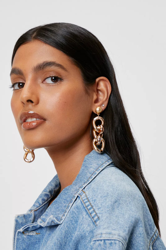 Chain drop earrings