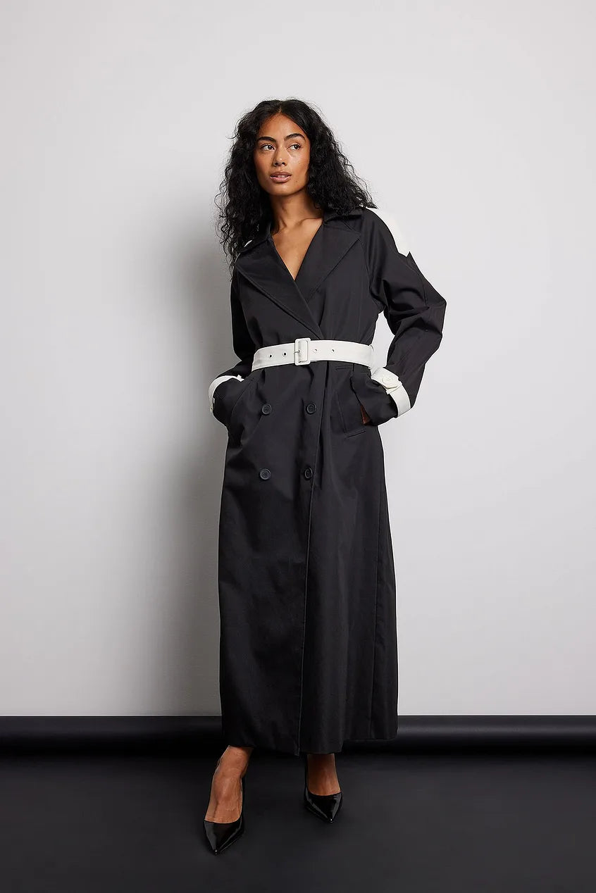 Double Buttoned Trenchcoat