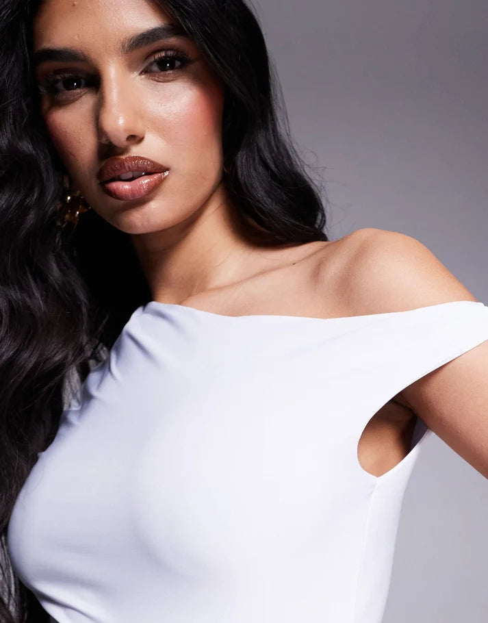 Fashionkilla double sculpted slinky asymmetric twist detail body in white