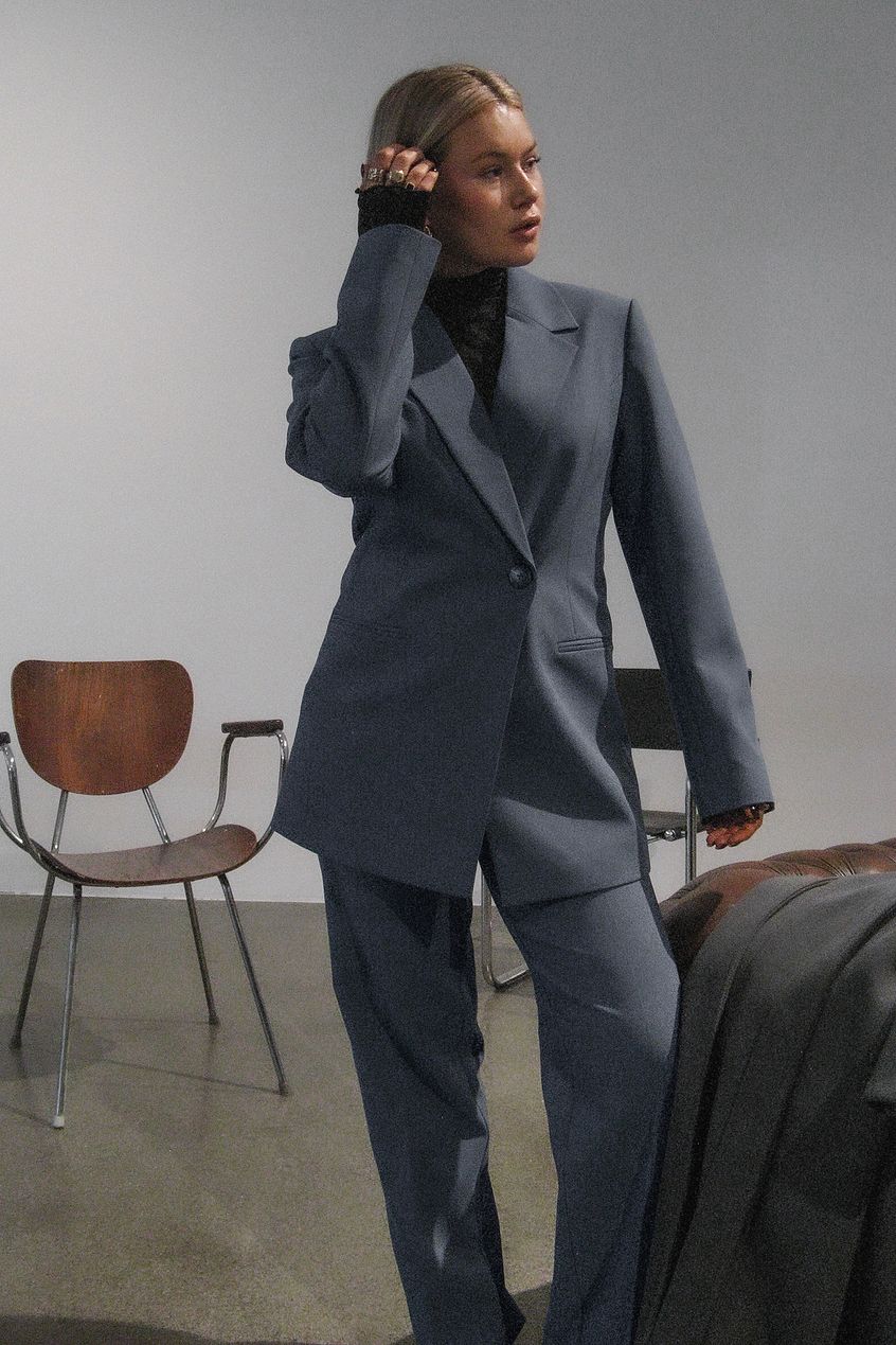 Fitted Overlap Blazer